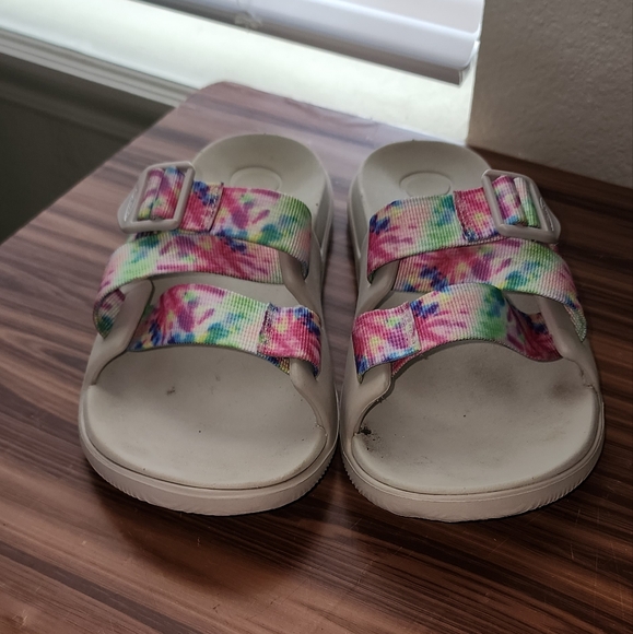 Chaco Sandals super cute 💕 - Picture 3 of 5